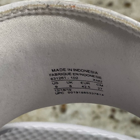 Nike Men’s Slides Size 9! - Picture 2 of 4